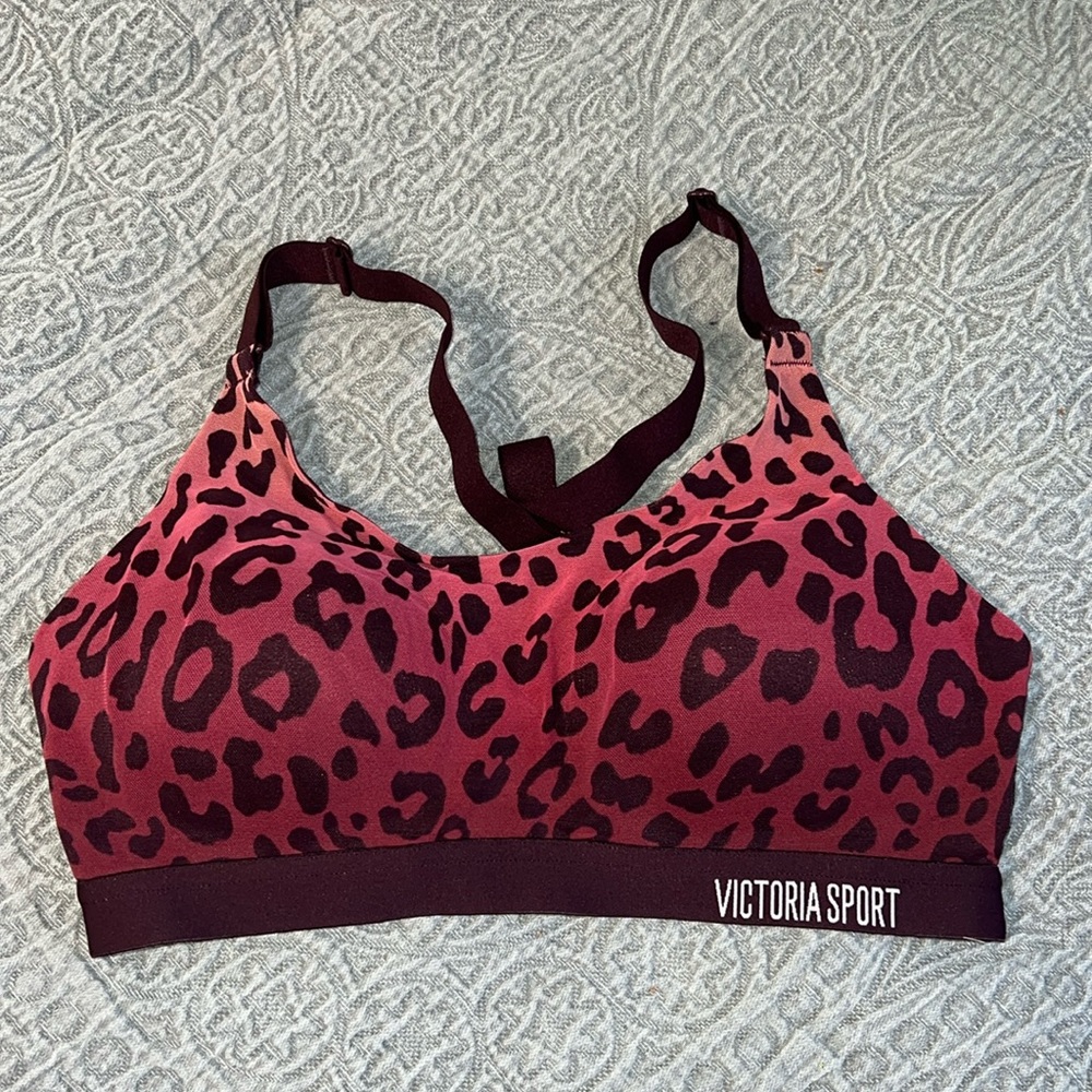 Victoria Sport Lightweight Sportsbra